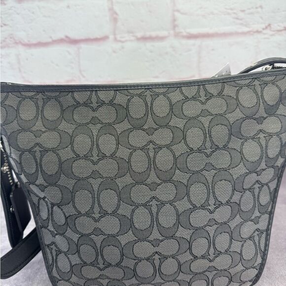 Coach Signature Small Dufflette Shoulder Bag Crossbody 25697 - Picture 4 of 10